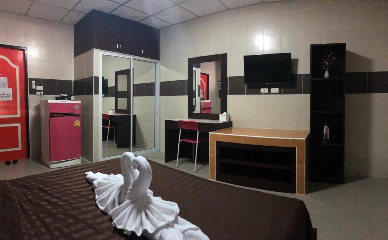 D5 Hotel สาขา มาบโป่ง Csonburi Kültér fotó