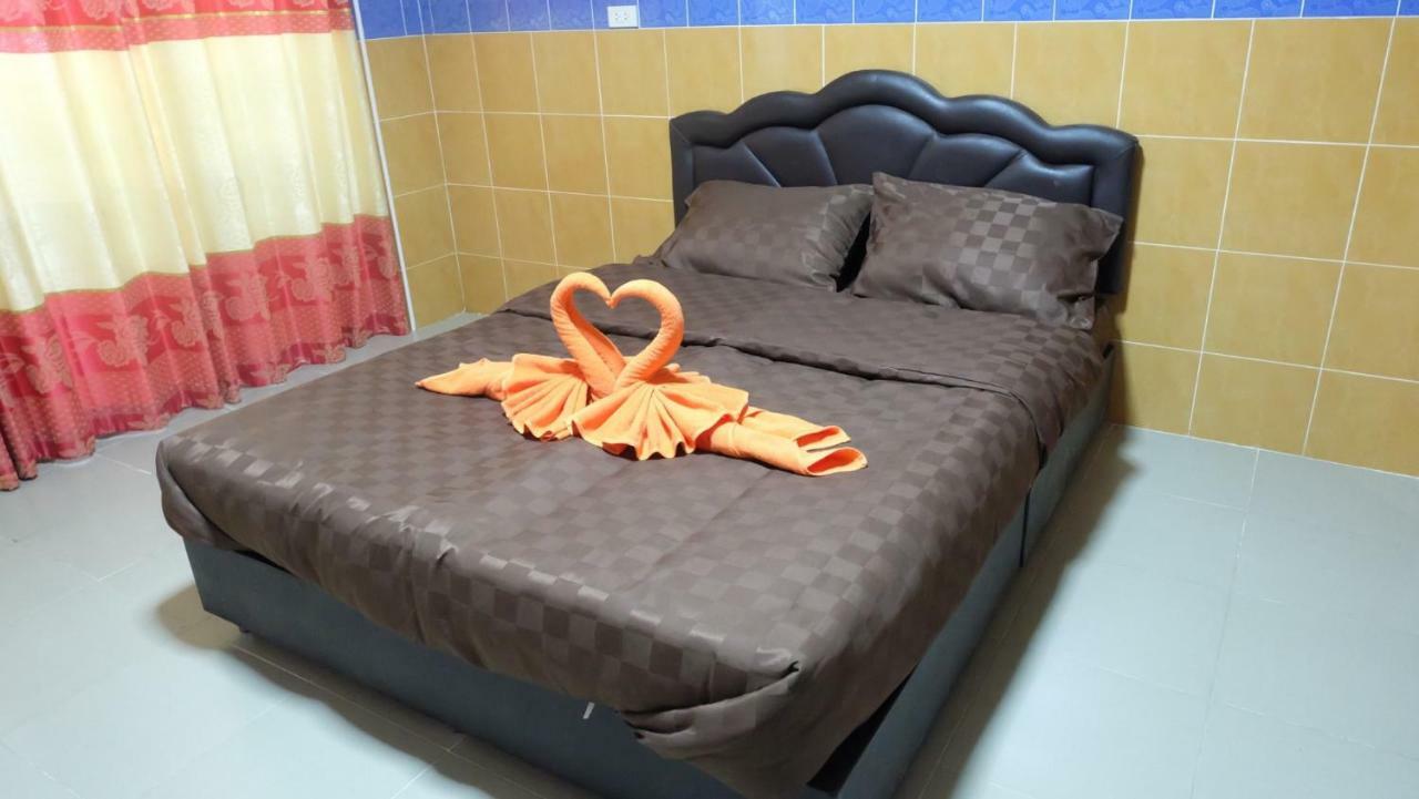 D5 Hotel สาขา มาบโป่ง Csonburi Kültér fotó