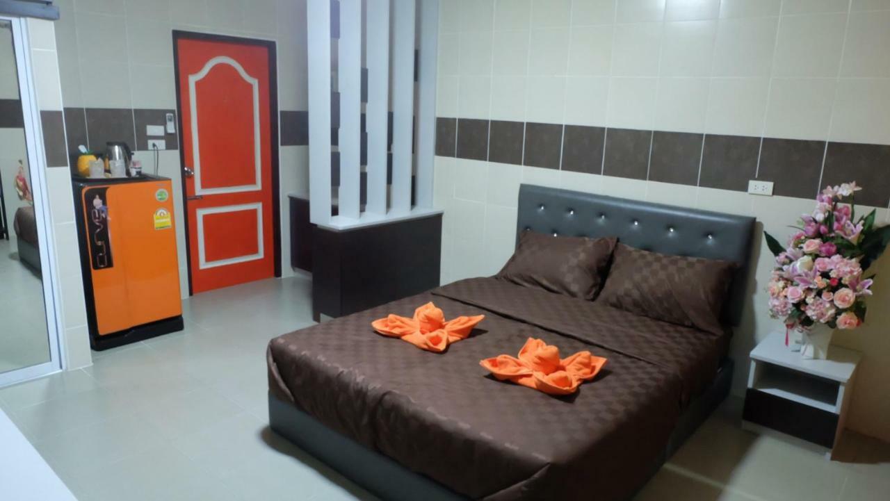 D5 Hotel สาขา มาบโป่ง Csonburi Kültér fotó